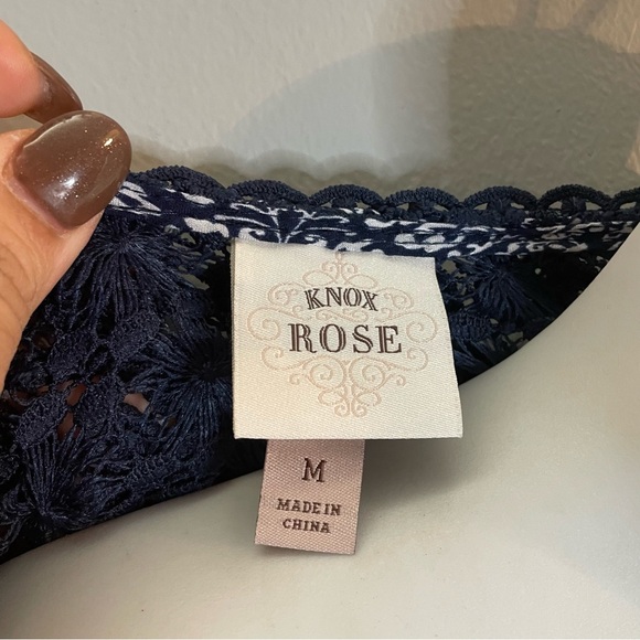 KNOX ROSE SZ/M Dress Blue and White with Lace Cold Shoulders Sleeve Floral Lined - Picture 7 of 8